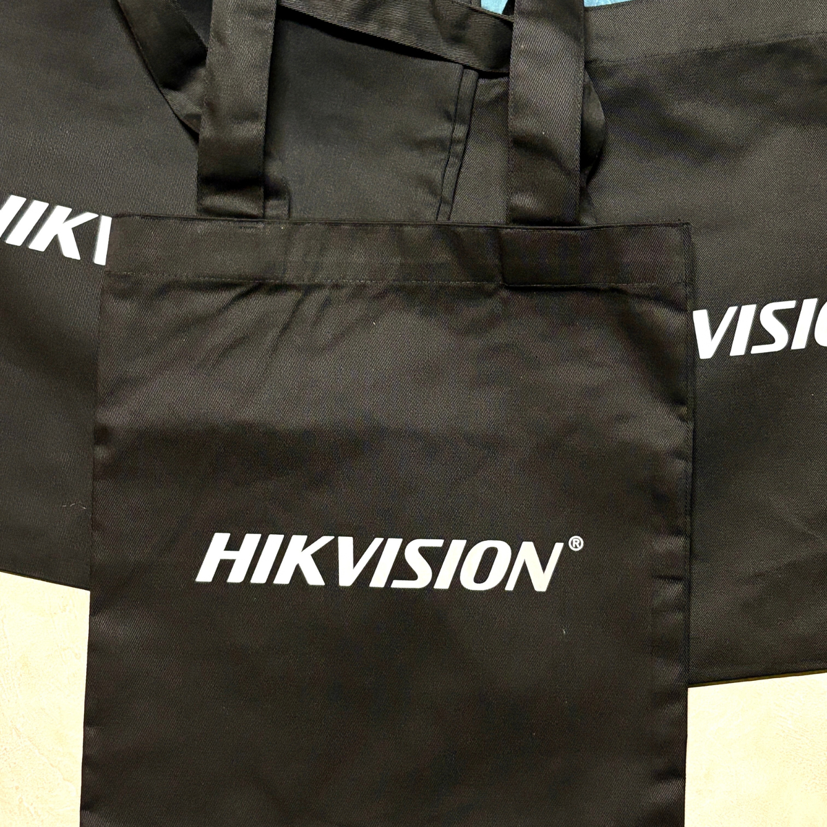 Custom Event Participant Kits – Hikvision Sri Lanka | Ceylon Hampers
