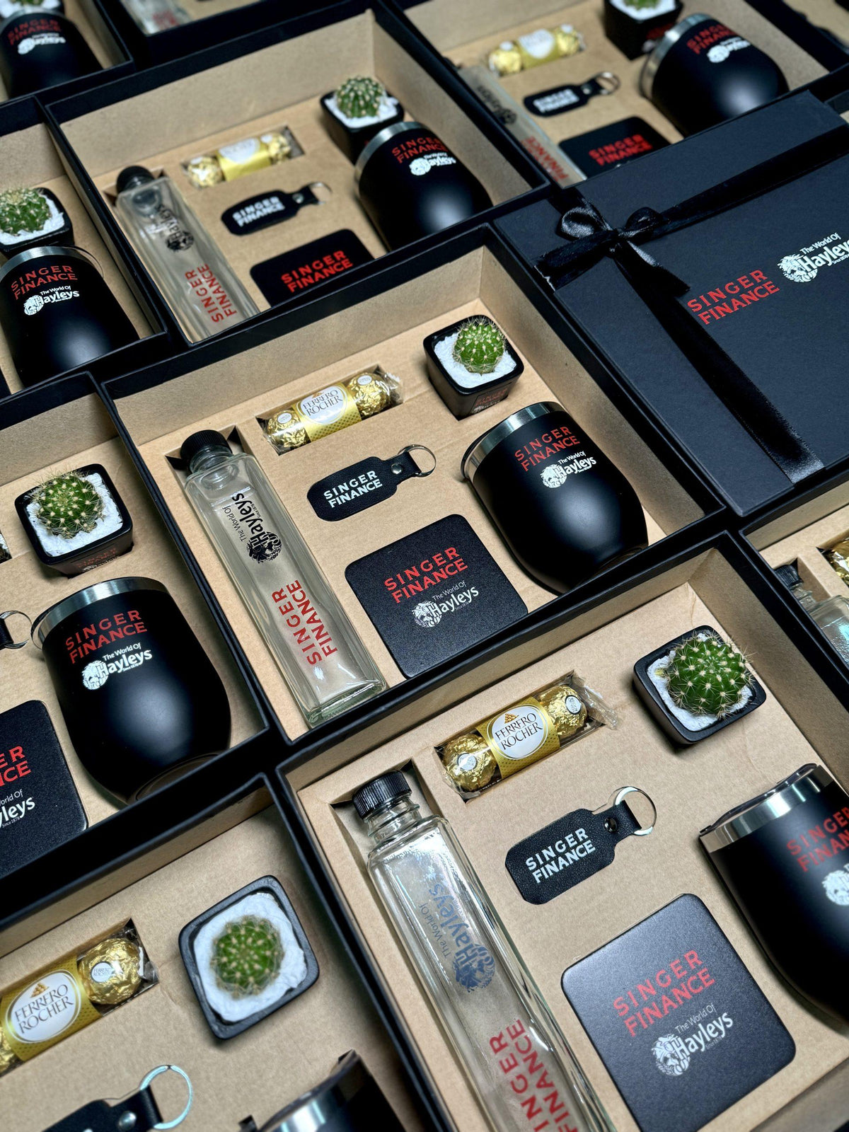 Custom Hampers For Singer Finance
