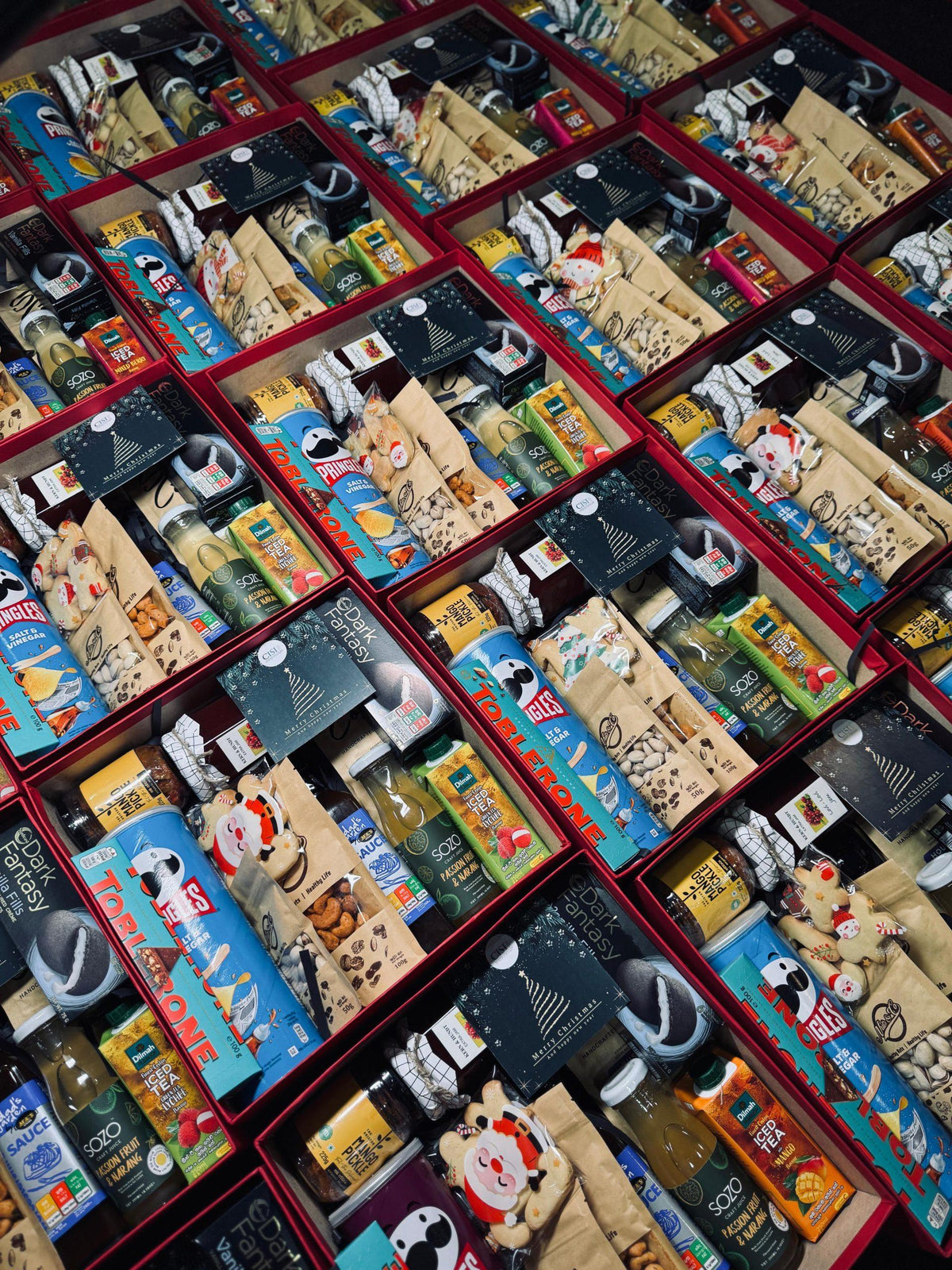 Season's Greetings Hamper For CISI