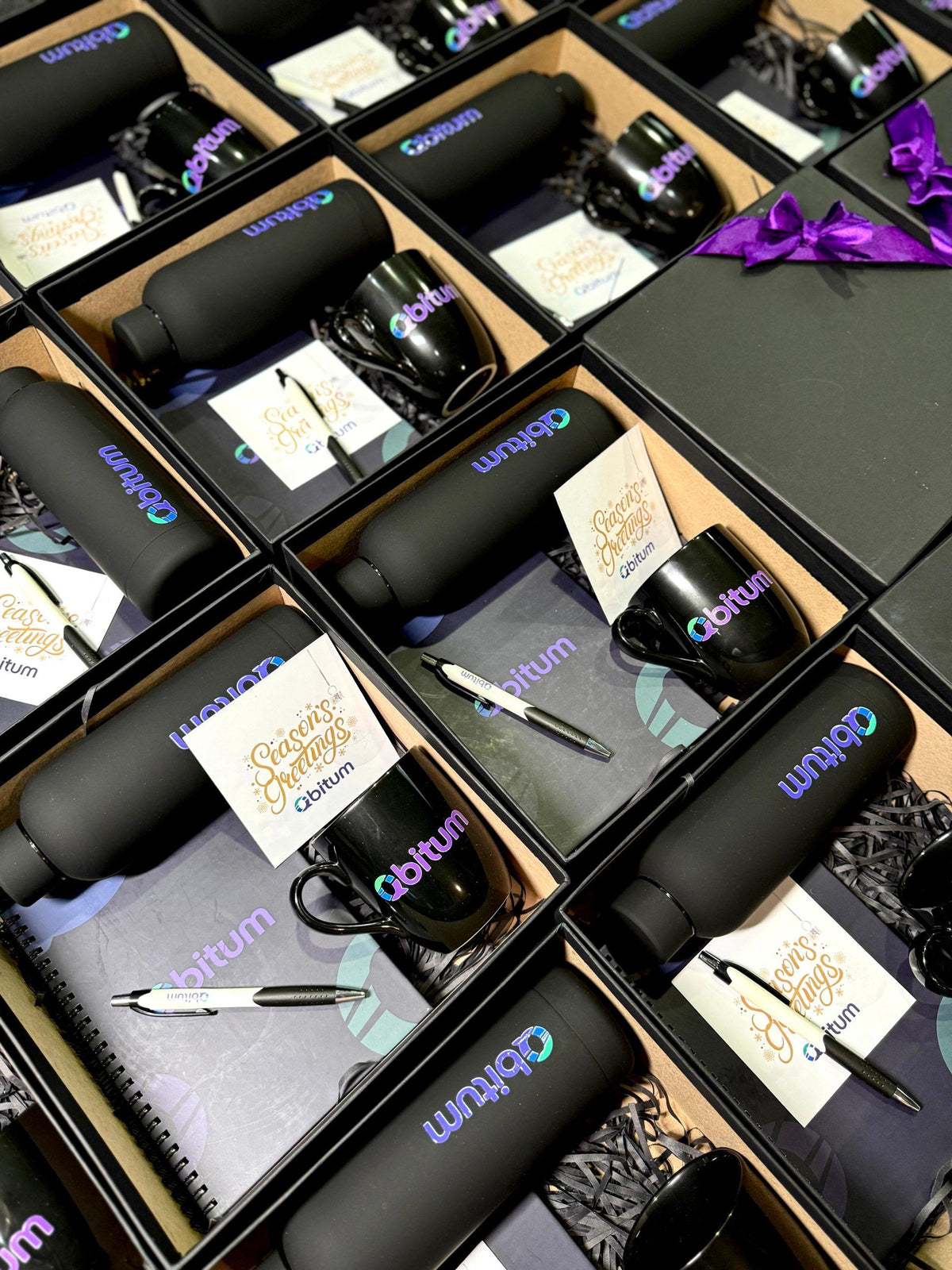 Season's Greetings Hamper For Qbitum